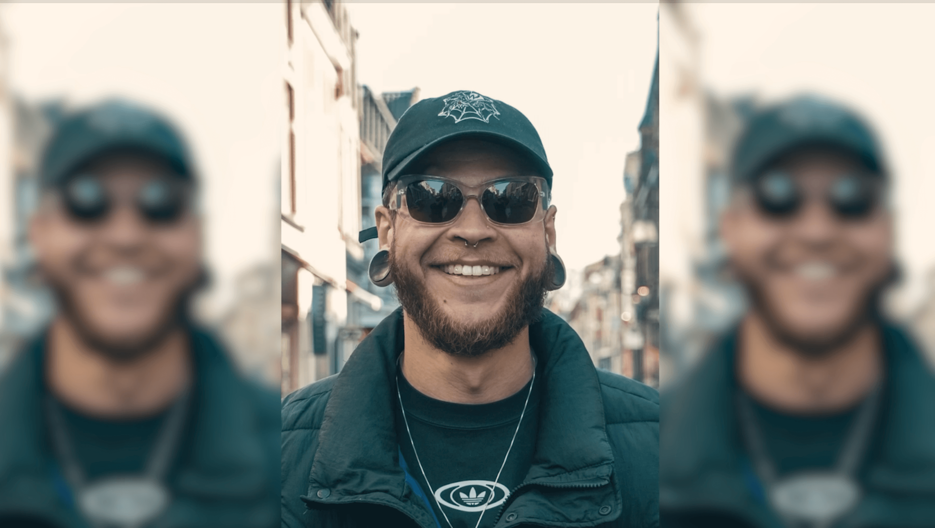 Comercial Dobber. - Straat fotografie