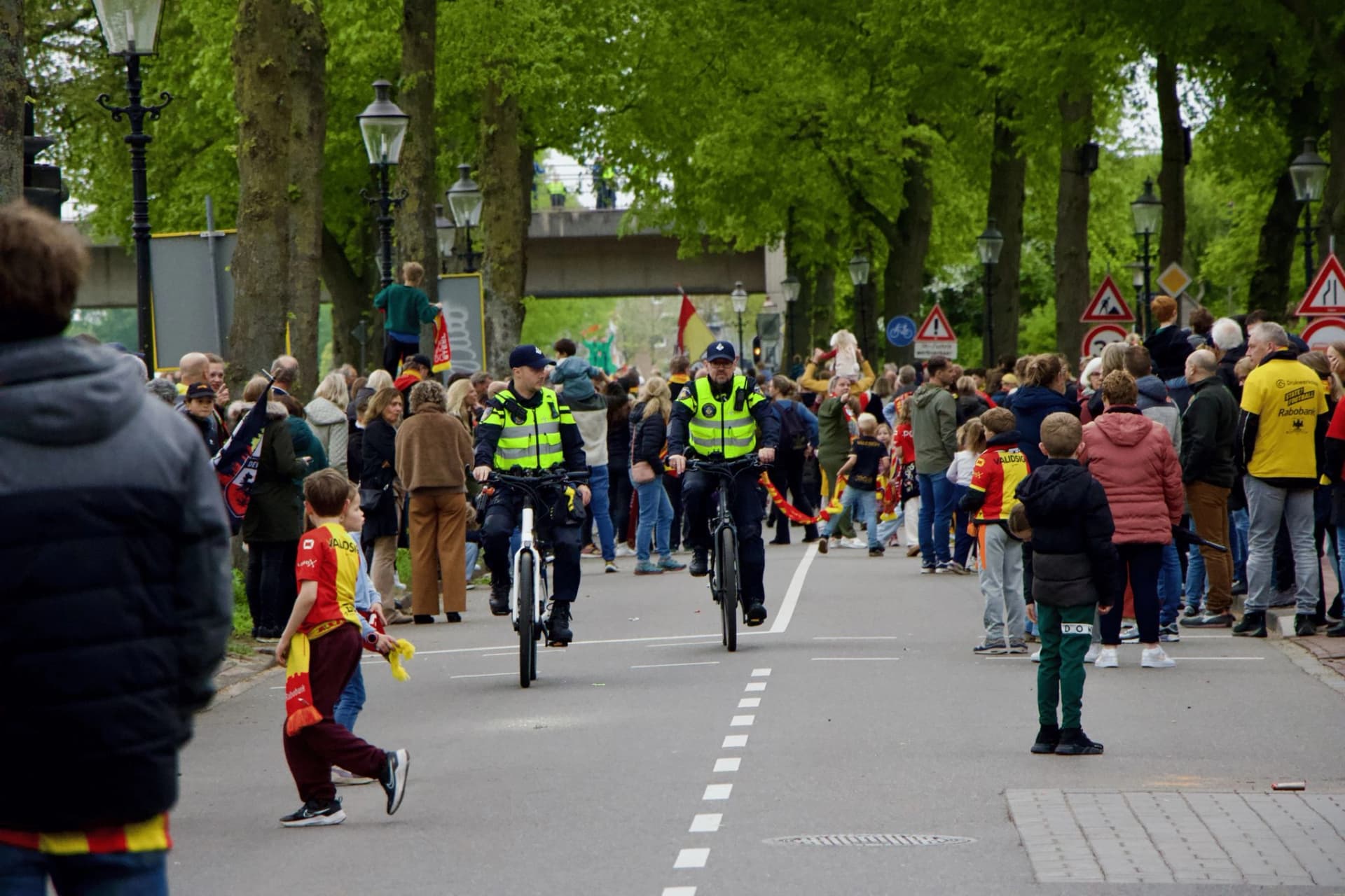 Straatfotografie huldiging Go Ahead Eagles