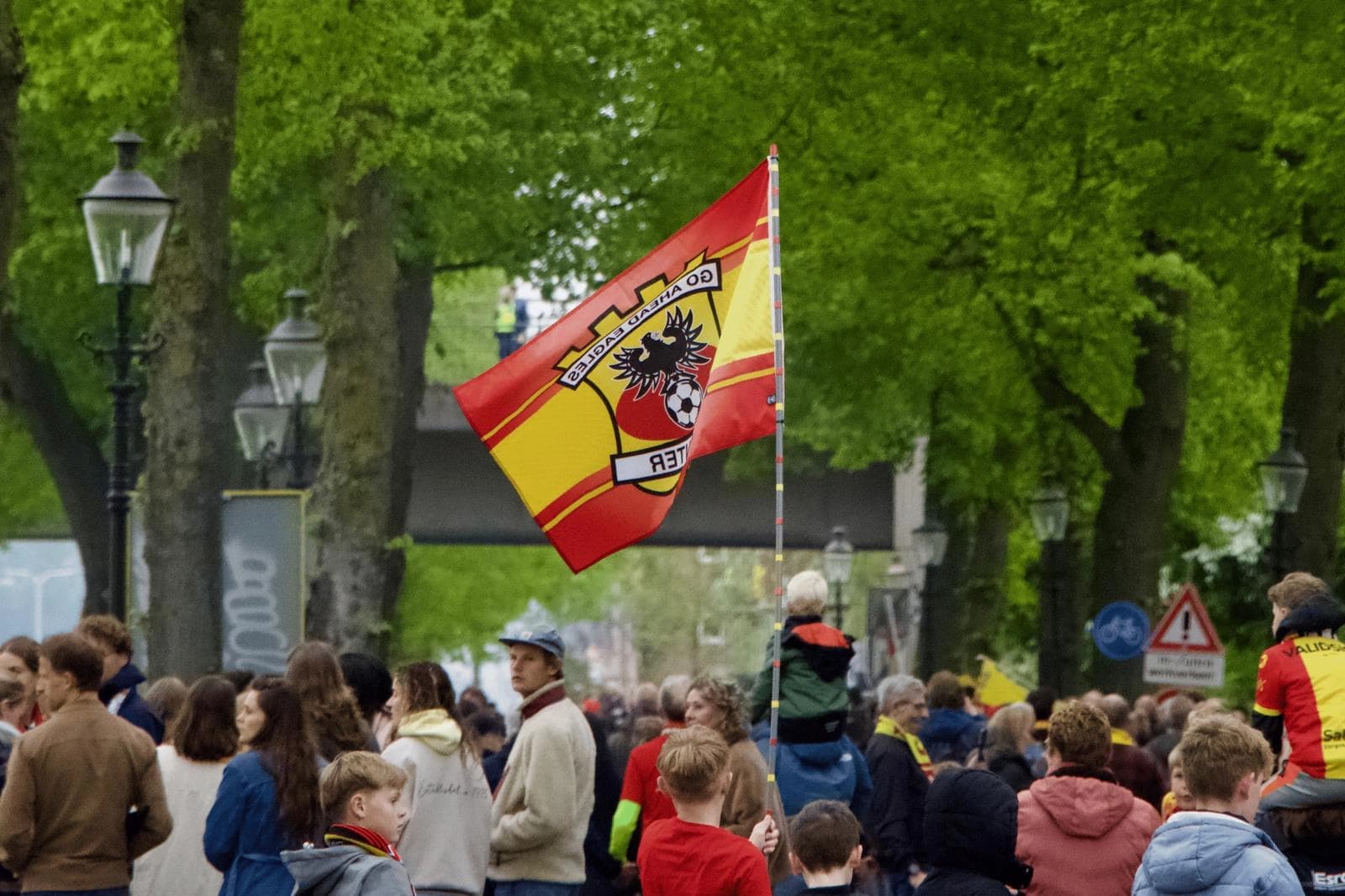 Straatfotografie huldiging Go Ahead Eagles